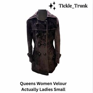 Queens Women Velour Coat 17”PTP